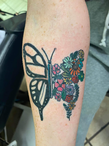 Explore knights templar tattoo ideas, creative tattoo ideas in Oklahoma City, available at Tattoos and Piercings Near Me