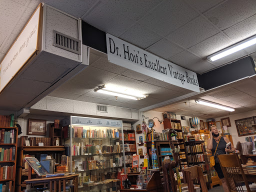 Book Store «Books on Bay», reviews and photos, 224 W Bay St, Savannah, GA 31401, USA