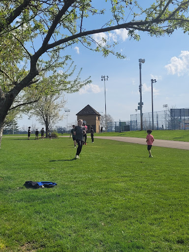 Memorial Park «Veterans Memorial Park», reviews and photos, 7619 Memphis Ave, Brooklyn, OH 44144, USA