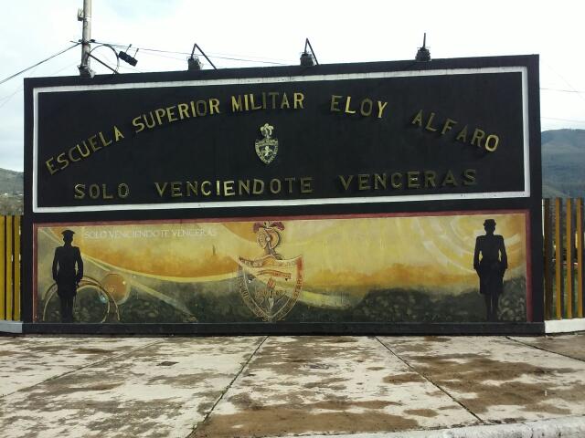 Opiniones de Escuela Superior Militar Eloy Alfaro en Quito - Escuela