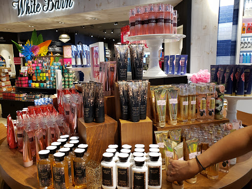 Shopping Mall «Visalia Mall», reviews and photos, 2031 S Mooney Blvd, Visalia, CA 93277, USA