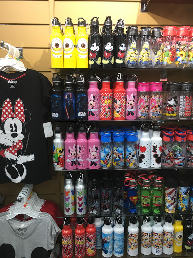 Gift Shop «U.S. Gift Factory», reviews and photos, 8145 International Dr #551, Orlando, FL 32819, USA