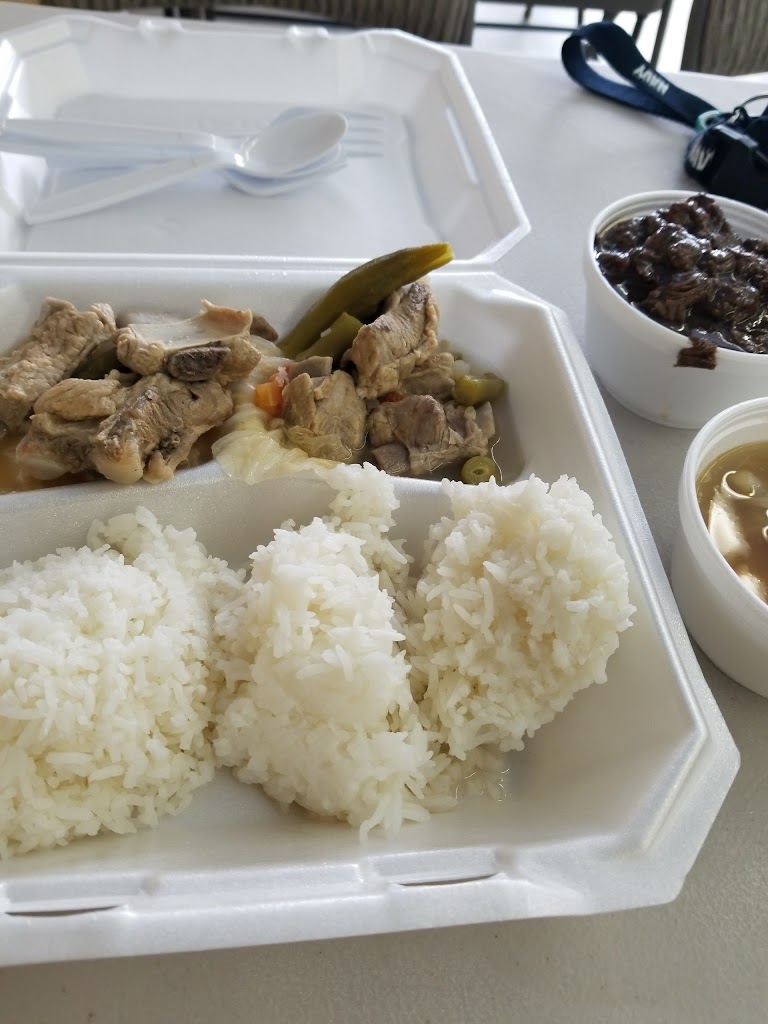 Kuya's Carry Out, Catering, and Groceries 60064