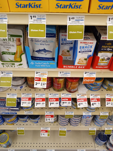 Supermarket «Giant Eagle Supermarket», reviews and photos, 900 Northfield Rd, Bedford, OH 44146, USA