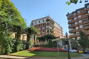 Plaça Kennedy image