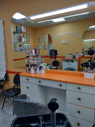 LM Peluquería y Estética - Carcaboso