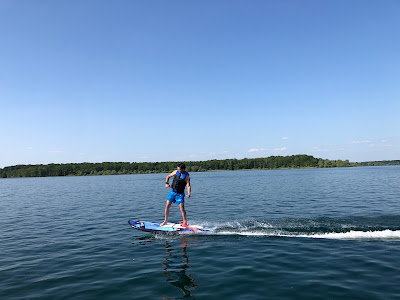 SURF'EAU DER - Location de surfs électriques, stand-up paddles, et canoës-kayaks au Lac du Der à Giffaumont-Champaubert