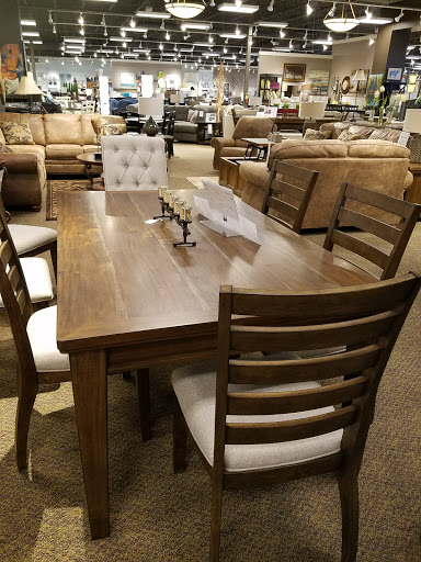 Furniture Store «Ashley HomeStore», reviews and photos, 3750 Williams Blvd SW, Cedar Rapids, IA 52404, USA