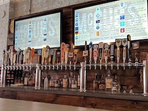 McCues Nebraska Taproom - photo 37