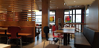 Atmosphère du Restaurant de hamburgers McDonald's Stade Chaban Delmas à Bordeaux - n°5