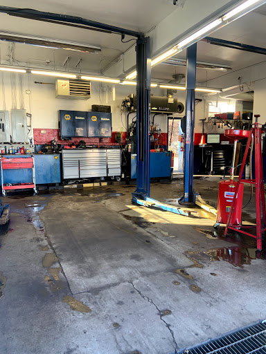 Auto Repair Shop «East Rock Auto Repair Inc», reviews and photos, 1400 State St, New Haven, CT 06511, USA