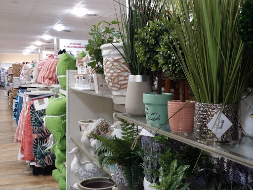 Furniture Store «HomeGoods», reviews and photos, 13580 SW 120th St, Miami, FL 33186, USA