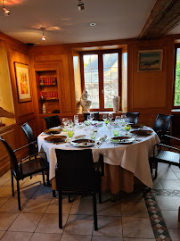 Atmosphère du Restaurant gastronomique Auberge de la Diligence à Loire - n°5