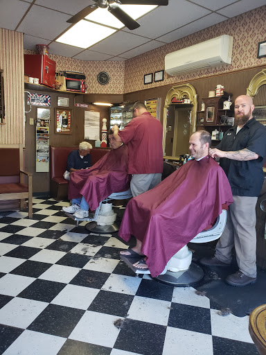 Barber Shop «West Shore Plaza Barber Shop», reviews and photos, 1200 Market St, Lemoyne, PA 17043, USA