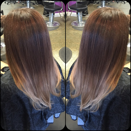 Beauty Salon «Village Vanity», reviews and photos, 135 Deer Park Ave, Babylon, NY 11702, USA