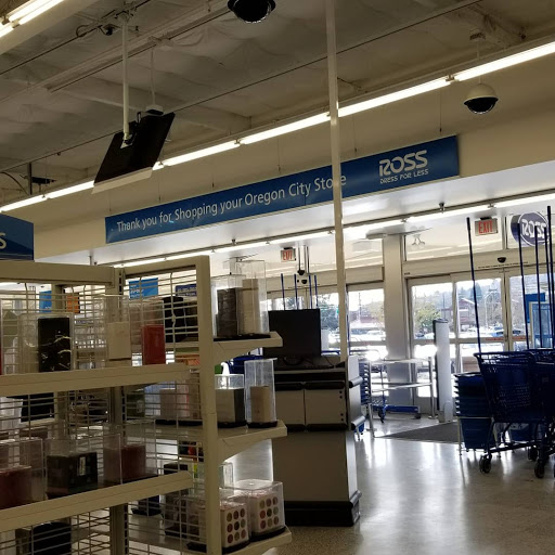 Clothing Store «Ross Dress for Less», reviews and photos, 1900 McLoughlin Blvd, Oregon City, OR 97045, USA
