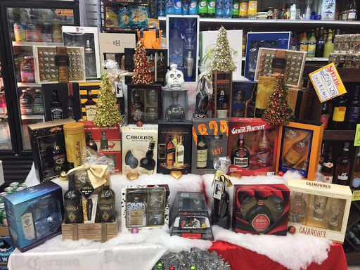 Liquor Store «Red Feast Wine & Liquors», reviews and photos, 129 Christopher Columbus Dr, Jersey City, NJ 07302, USA