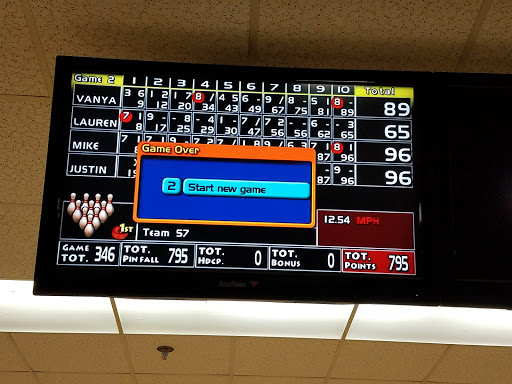 Bowling Alley «AMF Cranston Lanes», reviews and photos, 1450 Elmwood Ave, Cranston, RI 02910, USA