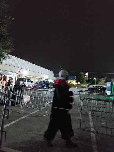 Haunted House «Moxley Manor Haunted House», reviews and photos, 510 Harwood Rd, Bedford, TX 76021, USA