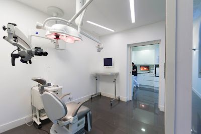 Docteur Comtesse Christophe - Implantologie et Parodontologie à Toulouse