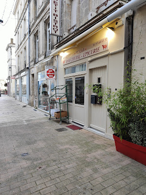 Punjab Alimentation à Saintes