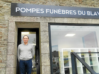 Pompes Funèbres du Blavet 15 Pl. Gén de Gaulle, 56440 Languidic, France