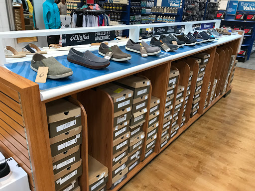 Marine Supply Store «West Marine», reviews and photos, 2460 17th Ave, Santa Cruz, CA 95062, USA