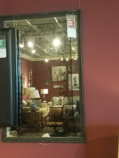 Furniture Store «Art Van Furniture - Auburn Hills», reviews and photos, 4612 Baldwin Rd, Auburn Hills, MI 48326, USA