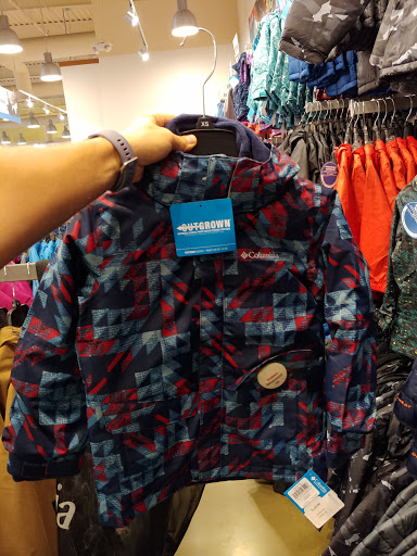 Sportswear Store «Columbia Sportswear Outlet Store», reviews and photos, 100 Citadel Dr #636, Commerce, CA 90040, USA