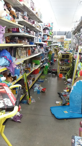 Discount Store «Dollar General», reviews and photos, 2160 Henry St, Muskegon, MI 49441, USA