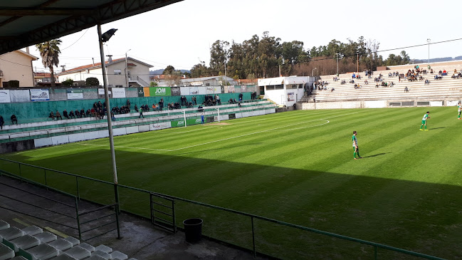 Avaliações doEstadio do Montinho em Guimarães - Campo de futebol