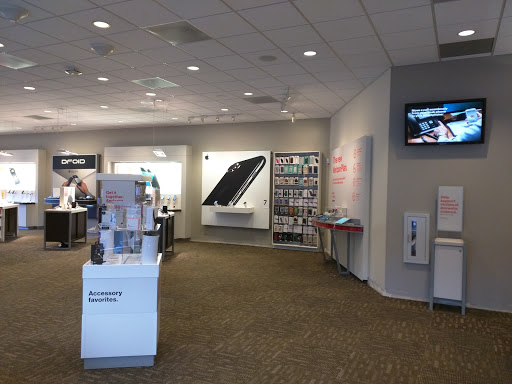 Cell Phone Store «Verizon», reviews and photos, 844 4th St, Santa Rosa, CA 95404, USA