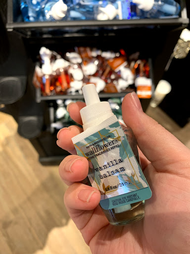 Beauty Supply Store «Bath & Body Works», reviews and photos, 8390 Tamarack Village, Woodbury, MN 55125, USA