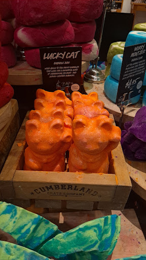 Cosmetics Store «Lush», reviews and photos, 10 Rosedale Shopping Center, Roseville, MN 55113, USA