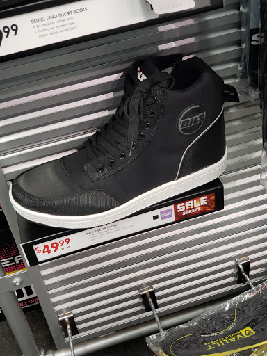 Motorcycle Parts Store «Cycle Gear», reviews and photos, 2040 Pacific Coast Hwy, Lomita, CA 90717, USA