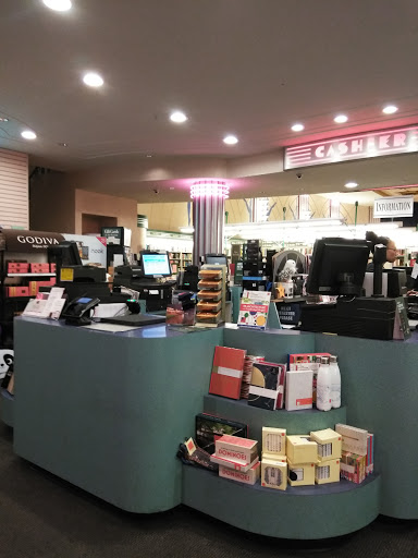 Book Store «Bookstar», reviews and photos, 12136 Ventura Blvd, Studio City, CA 91604, USA