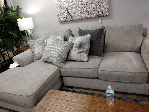 Furniture Store «Wayside Furniture», reviews and photos, 1367 Canton Rd, Akron, OH 44312, USA