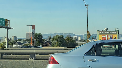 Paint Store «Dunn-Edwards Paints - Hoover», reviews and photos, 2001 S Hoover St, Los Angeles, CA 90007, USA