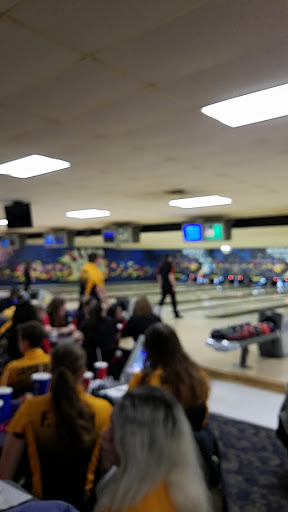 Bowling Alley «Fenton Lanes», reviews and photos, 3014 W Thompson Rd, Fenton, MI 48430, USA