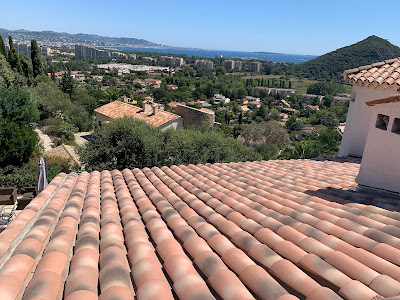 ETS BLOND COUVERTURE à Fréjus