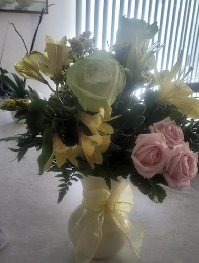 Florist «The Villages Florist Of Lady Lake», reviews and photos, 930 Bichara Blvd, Lady Lake, FL 32159, USA