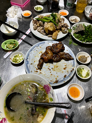 Quán vườn Gà chỉ Hữu Lai