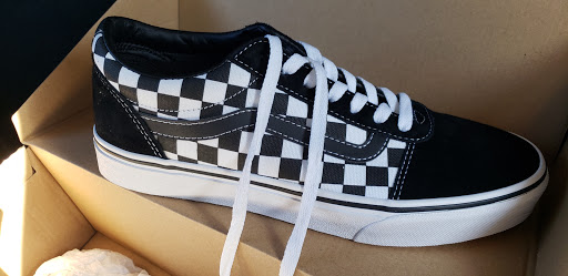 Shoe Store «Famous Footwear», reviews and photos, 2775 E Bidwell St, Folsom, CA 95630, USA