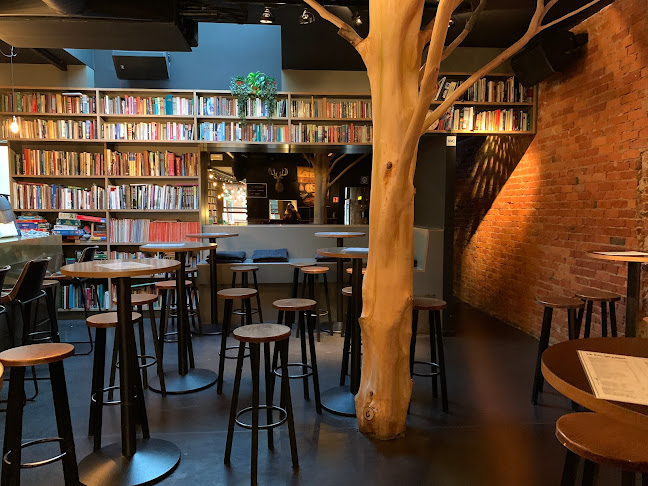 Reacties en beoordelingen van Le Bal Infernal - used book café