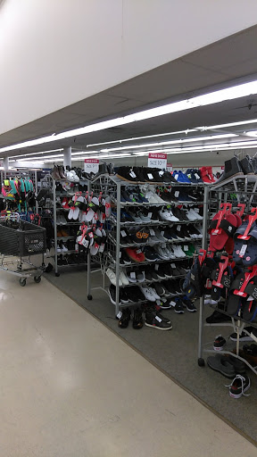 Clothing Store «Burlington Coat Factory», reviews and photos, 2035 S Robert St, West St Paul, MN 55118, USA
