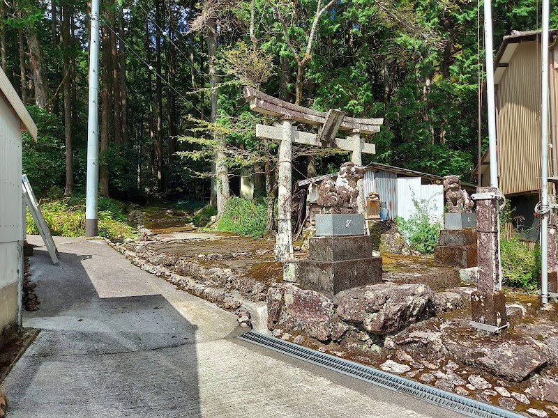 三瀧神社 一の鳥居