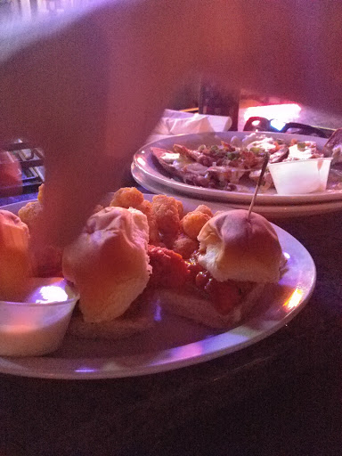 Sports Bar «The Landing Eatery & Pub», reviews and photos, 1189 W Kansas St, Liberty, MO 64068, USA