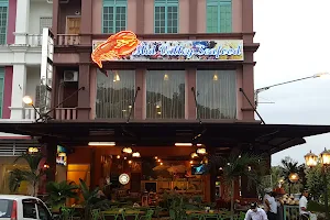 Mid Valley Seafood (HALAL)Restaurant Bintulu image