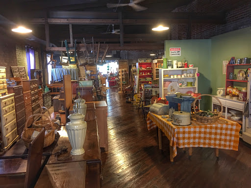 Used Furniture Store «Hometown Refurnishing», reviews and photos, 24 E Main St, Ephrata, PA 17522, USA