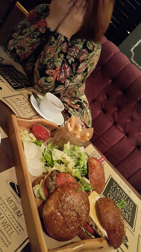 Shopping Mall «Fairfield Shopping Center», reviews and photos, 5322 Lord Dunmore Ct, Virginia Beach, VA 23464, USA